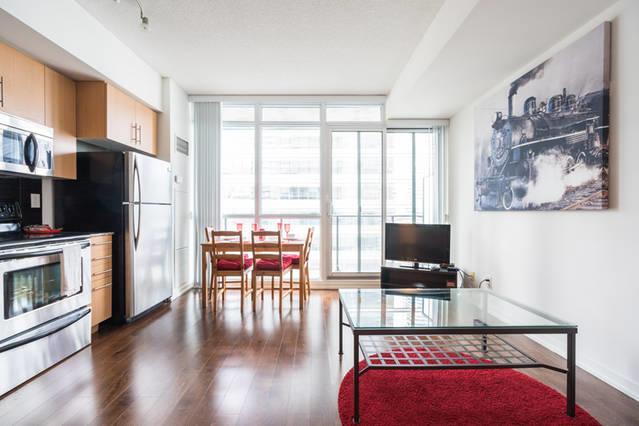 Stylish & Central Condo 1 Min From Union Station!! Toronto Exterior photo